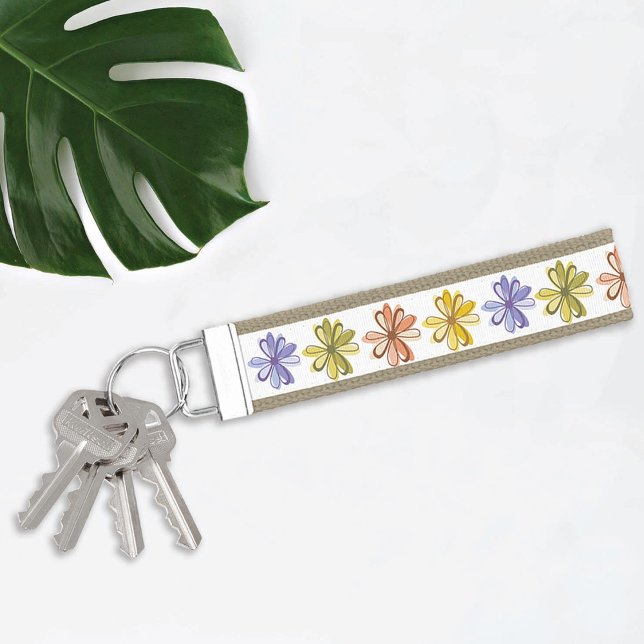 Elegant Flower Pattern Wrist Keychain (Flower Keychain by Mara Branco)