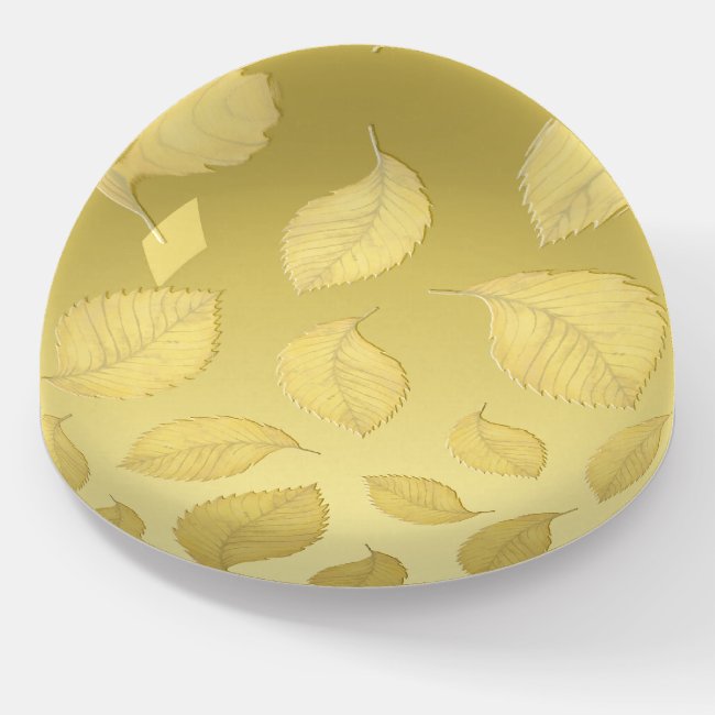 Elegant Gold Autumn Leaf Pattern