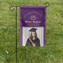 Elegant Gold Cap Laurel Wreath Graduation Party