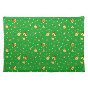 Elegant Gold Christmas Pattern on Green Cloth Placemat