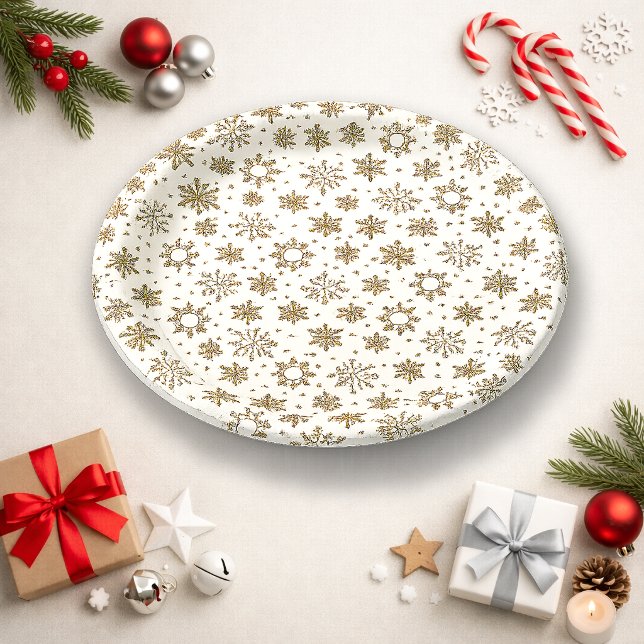 Elegant Gold Snowflake Pattern Design Paper Plates (Creator Uploaded)