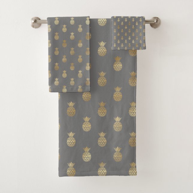 Elegant Gray and Gold Pineapple Pattern  Bath Towel Set (Insitu)