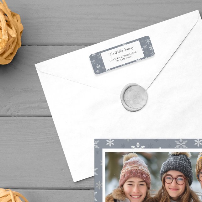 Elegant Grey Snowflakes Holiday winter Label (Elegant Grey Snowflakes Holiday winter Label)