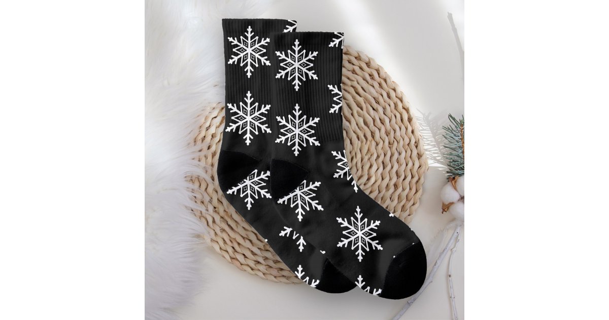 Elegant Holiday Black and White Snowflakes Pattern Socks | Zazzle