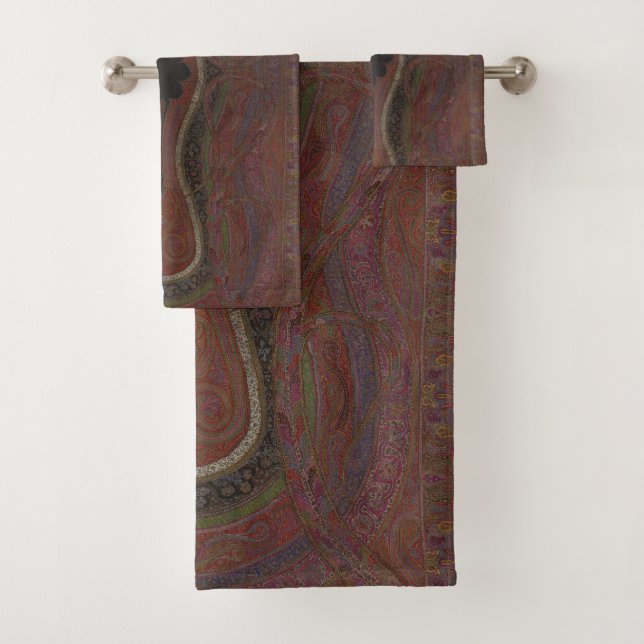Elegant Kashmiri Paisley Towel Set (Insitu)
