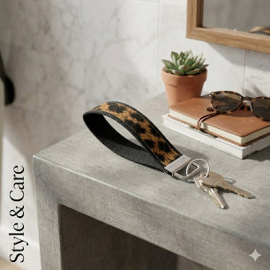 Elegant Leopard Pattern Unique Stylish Wrist Keychain