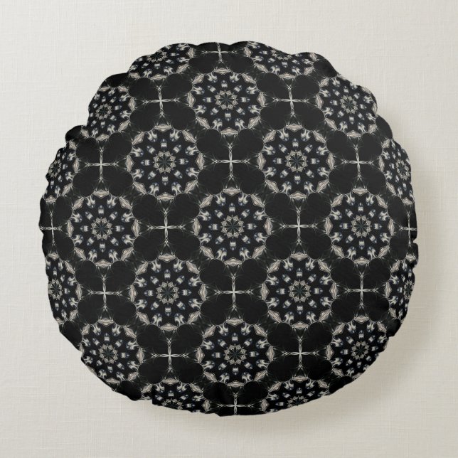 Elegant Mandala Round Pillow (Front)