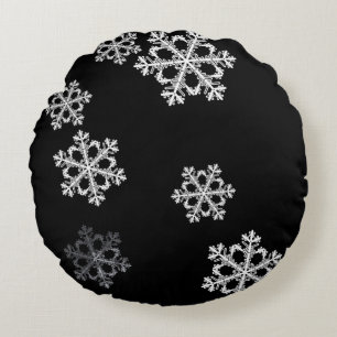 Elegant Minimalist Black White Snowflake Pattern Round Pillow