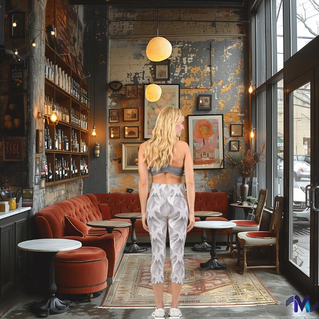 Elegant Minimalist White and Gray Pattern Custom Capri Leggings (Creator Uploaded)