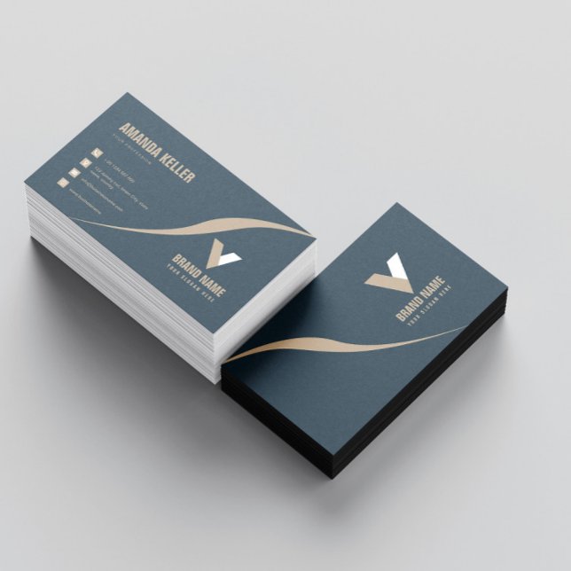 Elegant Modern Business Card (Creator Uploaded)