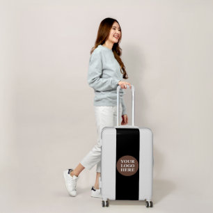 ELEGANT, MODERN, & CUSTOMIZABLE LUGGAGE