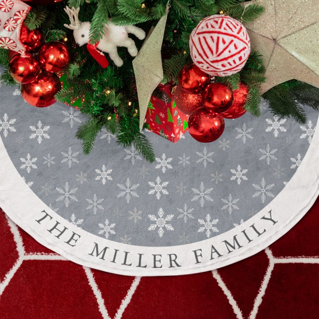 Elegant Modern Grey Snowflakes pattern Brushed Polyester Tree Skirt (Elegant Modern Grey Snowflakes pattern Brushed Polyester Tree Skirt)