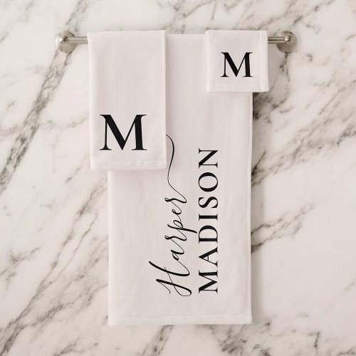 Elegant Monogram Blush Pink Bath Towel Set