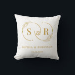Elegant Monogram Gold Script Modern Wedding Gift Throw Pillow<br><div class="desc">Elegant Monogram Gold Script Modern Wedding Throw Pillow. Perfect kneeling pillow for newlyweds and keepsake for wedding party and loved ones. Easy to customize. Get yours today!</div>