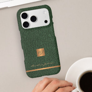 Elegant monogram name personalized dark green gold iPhone 17 pro case