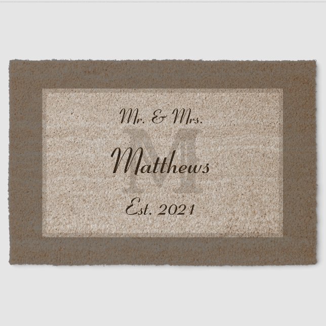 Elegant Mr and Mrs Monogram Fiber Doormat (Front)