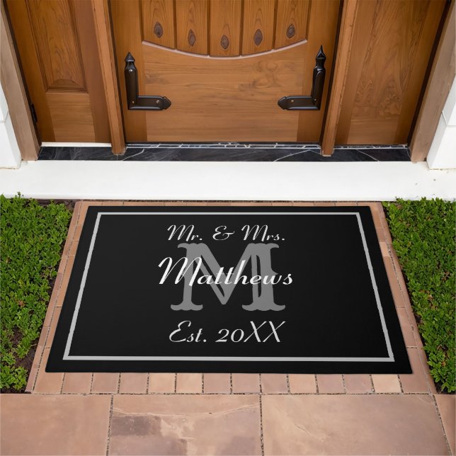 Elegant Mr and Mrs Wedding Black Doormat (Outdoor)