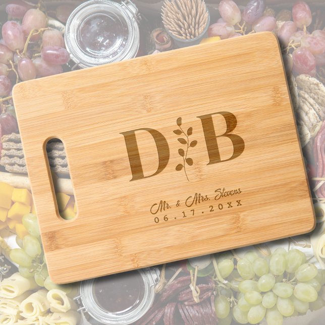 Elegant Mr. & Mrs. Script Branch Newlywed Gift Engraved Cutting Board (Modern Botanical Mr. & Mrs. Script Newlywed Gift Engraved Cutting Board
)