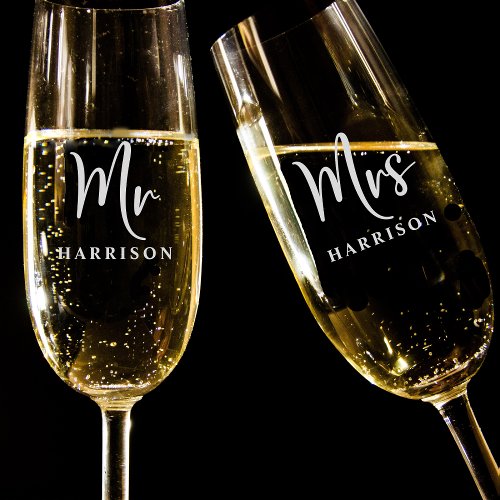 Elegant Mr Mrs Wedding Champagne Flute