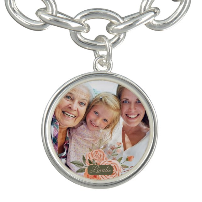 Elegant Personalized Engraved Grandma Bracelet (Design)