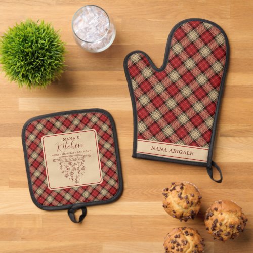 Elegant Red and Beige Tartan Plaid Nanas Kitchen Oven Mitt  Pot Holder Set