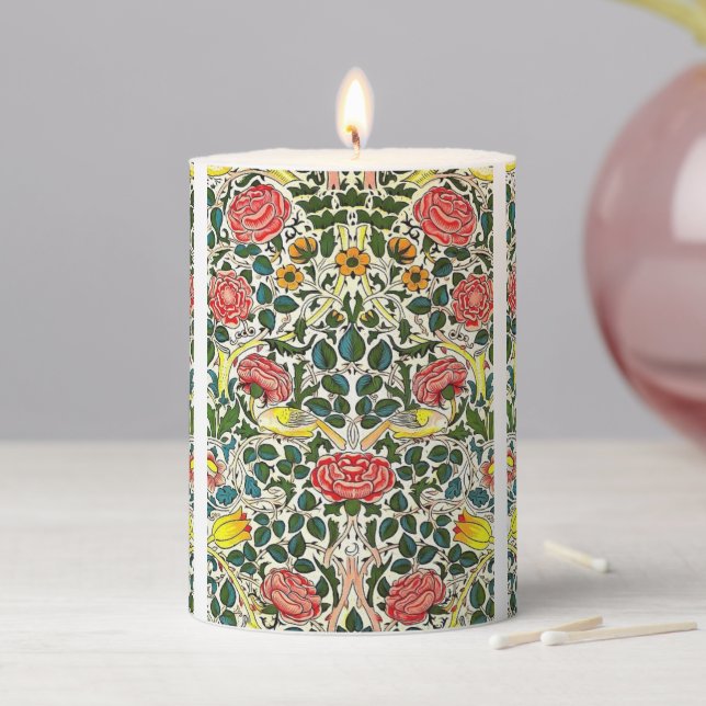Elegant Rose Garden – Decorative Floral Candle (In Situ)
