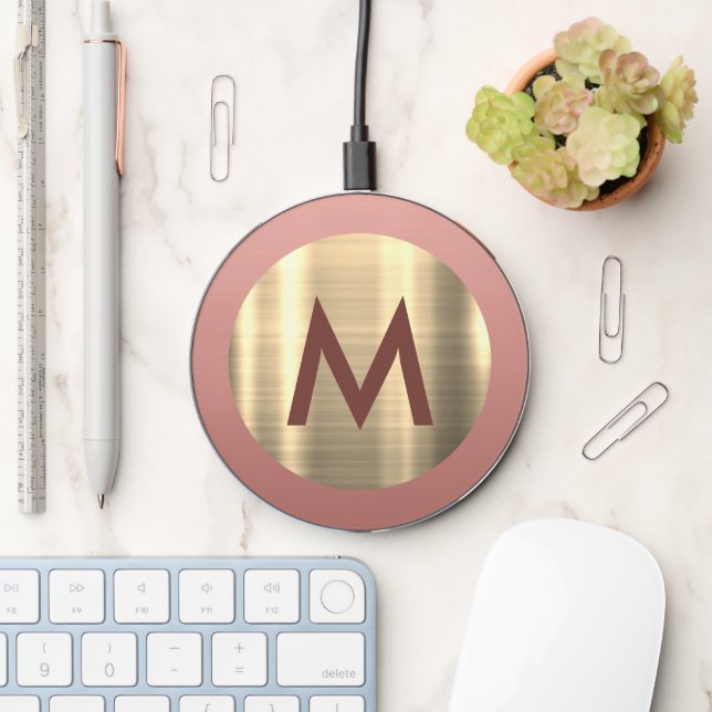 Elegant Rose Gold Brushed Metal Wireless Charger (Desk)