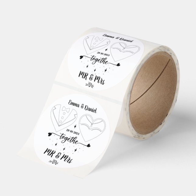  Elegant Script Bride Groom Mr & Mrs Classic Round Sticker (Roll)