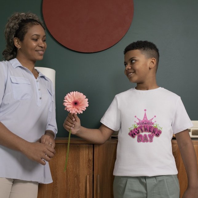 Elegant Shiny Pink Queen Crown Happy mothers day  T-Shirt (Creator Uploaded)