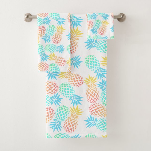 elegant summer tropical colorful pineapple pattern bath towel set (Insitu)