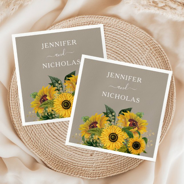 Elegant Taupe Floral Wedding Napkins (Elegant Taupe Floral Wedding Napkins)