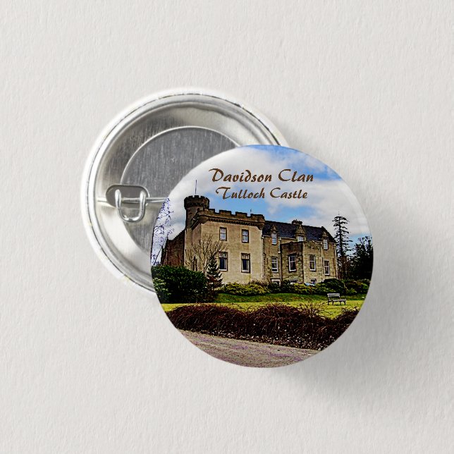 Elegant Tulloch Castle – Scottish Davidson Clan  Button (Front & Back)