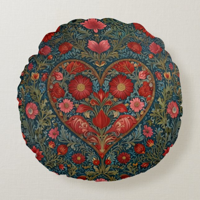 Elegant Victorian Valentines Day heart design Round Pillow (Front)