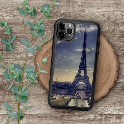 Elegant Vintage Eiffel Tower Paris France Photo iPhone 13 Case