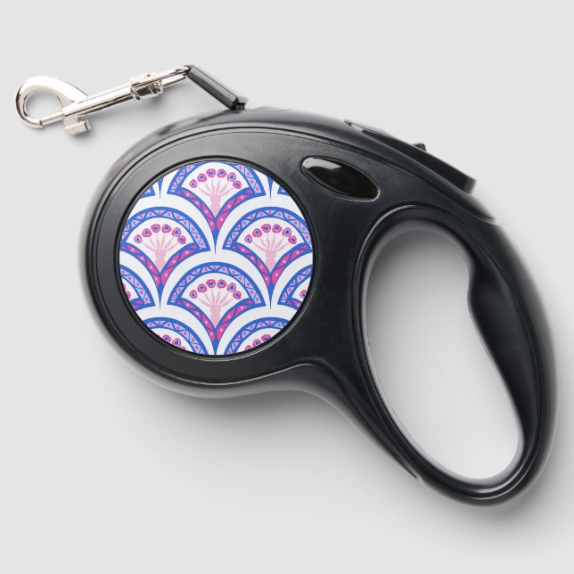 Elegant Vintage Ornamental Artwork Retractable Pet Leash (Front)