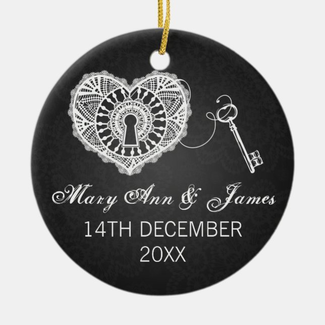 Elegant Wedding Favor Key To My Heart Black Ceramic Ornament (Front)