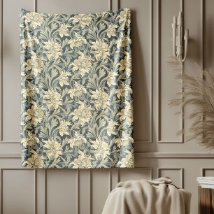 Elegant William Morris Pattern pastel green ivory Fleece Blanket