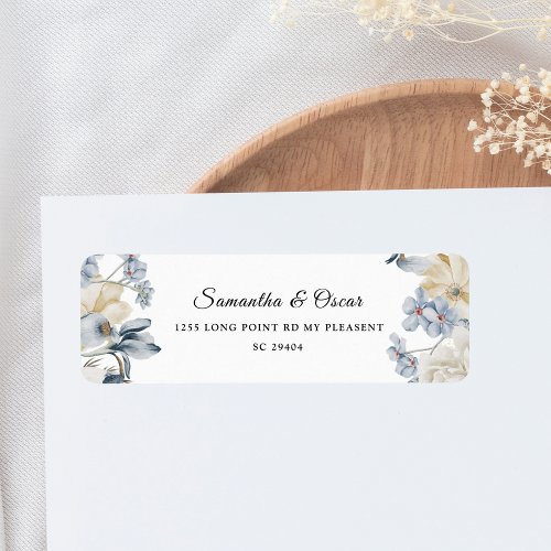 Elegant Winter Blue And White Flowers Label