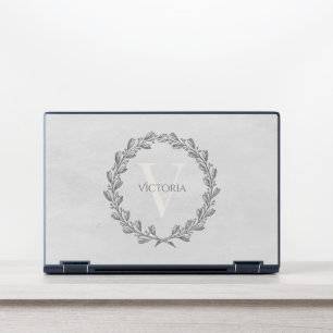 Elegant Wreath Monogram   Gray HP Laptop Skin