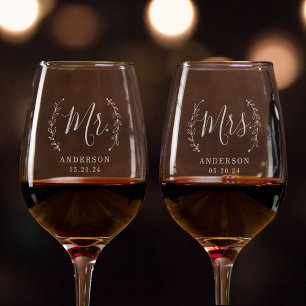 Elegant Wreath Mr. and Mrs. Wedding Gift Wine Glass
