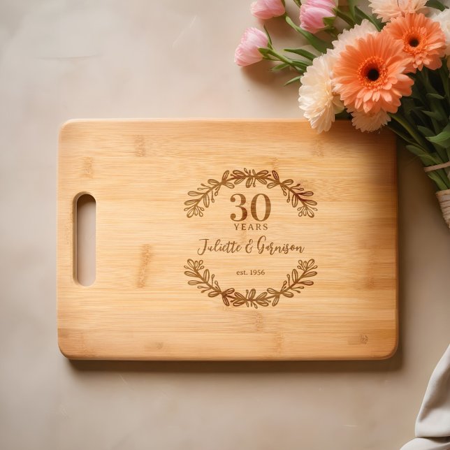 Elegant Wreath Wedding Anniversary Keepsake Gift Engraved Cutting Board (Elegant Wreath Wedding Anniversary Keepsake Gift Cutting Board)