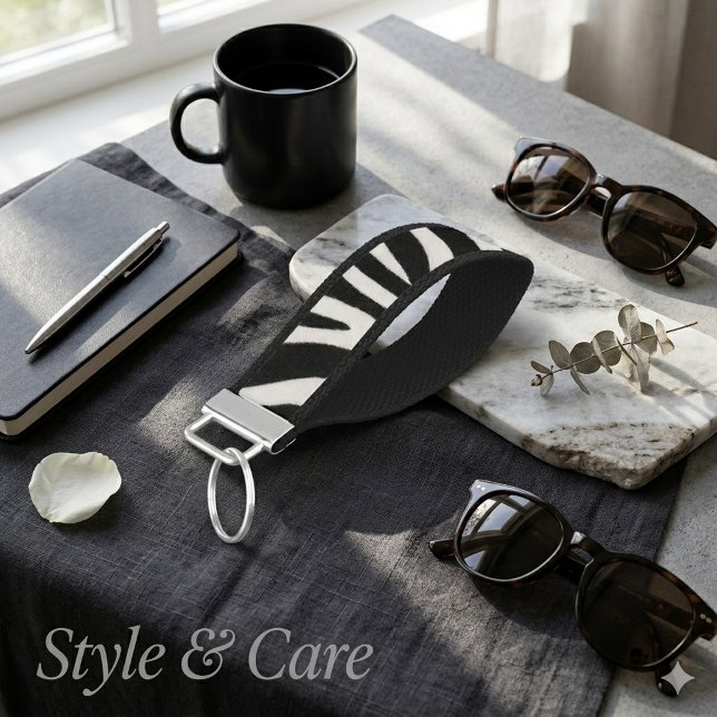Elegant Zebra Pattern Unique Stylish Wrist Keychain (Elegant Zebra Pattern Unique Stylish Wrist Keychain)