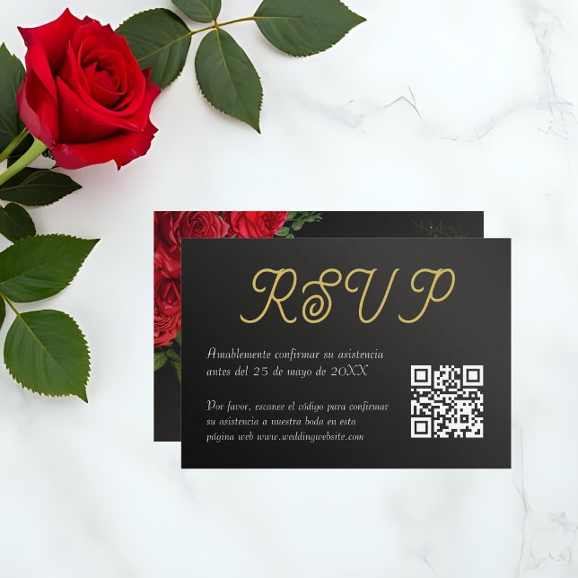 Elegante Boda de Rosas QR Code RSVP Card (Sleek spanish RSVP card with black background and rose accents)