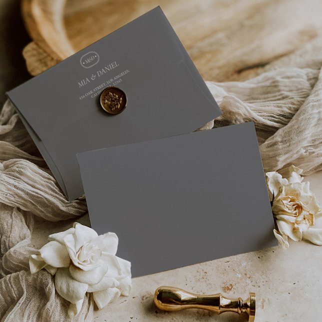Elegnt Chic Graphite Gray Wedding Monogram Envelope (Elegnt Chic Graphite Gray Wedding Monogram Envelope)