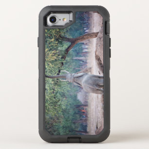Elephant reaching for Acacia tree OtterBox Defender iPhone SE/8/7 Case