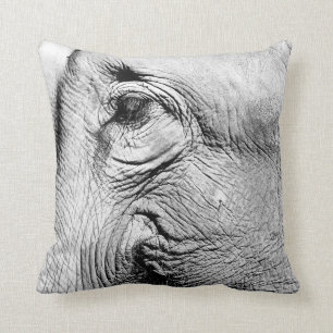 Elephants Eye, 2017 Throw Pillow