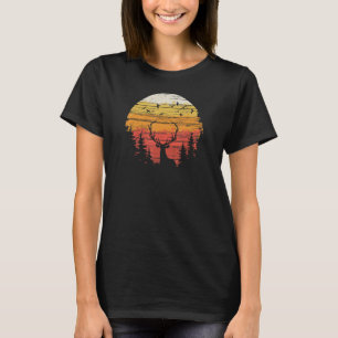 Elk Wapiti In The Woods Mountains Wild Hunting Cam T-Shirt