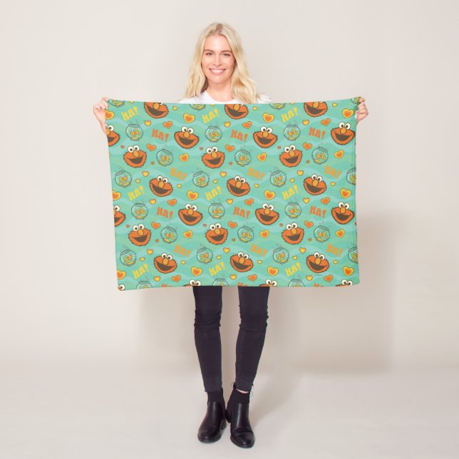 Elmo and Goldfish Pattern Fleece Blanket (In Situ)