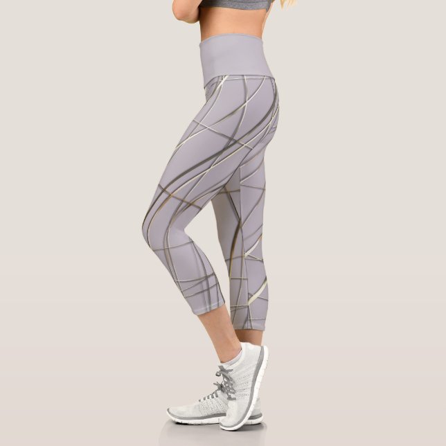 Embossed lines capri leggings (Left)