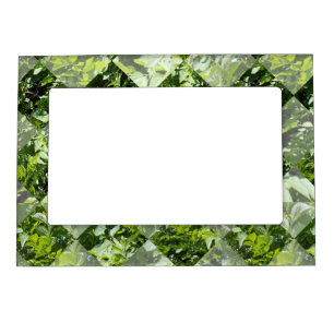 Emerald Elegance: Green Leaves in Diamond Cut, Magnetic Frame